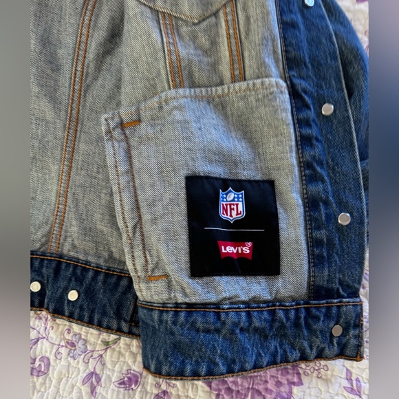 Levi’s Los Angeles Rams Denim Jacket size M - Picture 8 of 16
